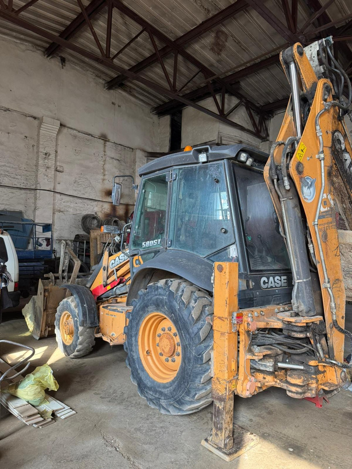 CASE 580ST - Tractopelle: photos 2 CASE 580ST - Tractopelle: photos 2