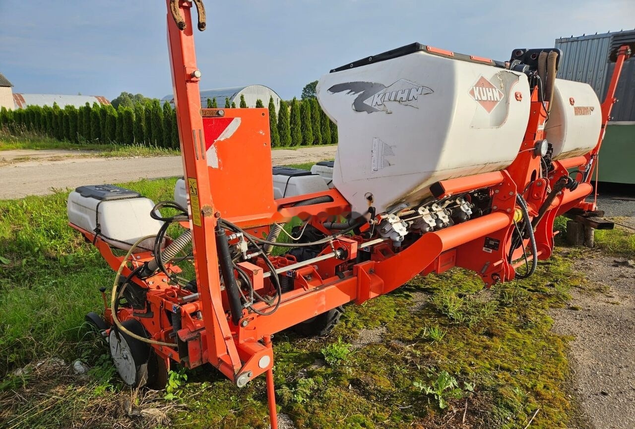 Kuhn Maxima 2M - Semoir monograine: photos 2 Kuhn Maxima 2M - Semoir monograine: photos 2