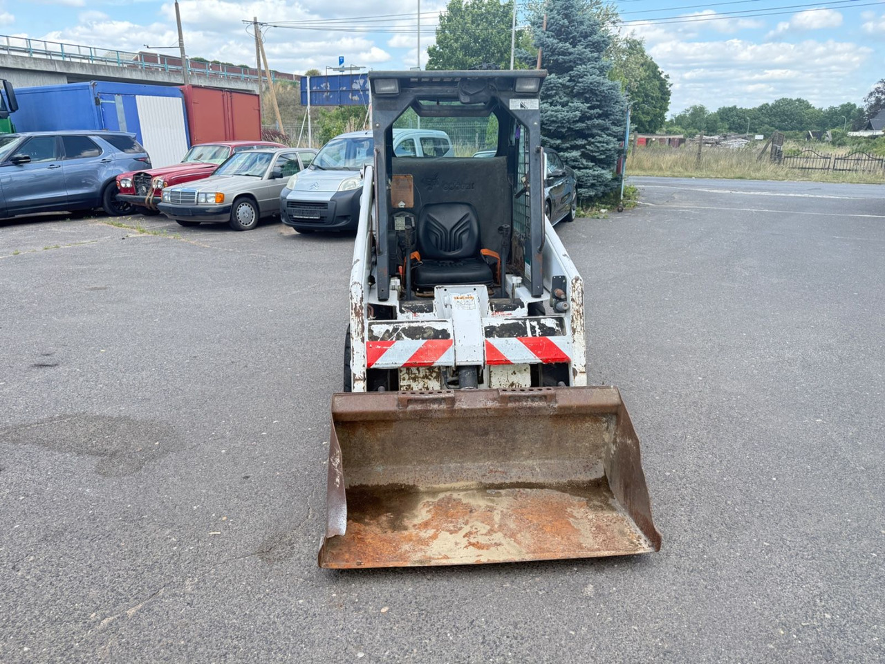 Bobcat 553 - Bulldozer: photos 1 Bobcat 553 - Bulldozer: photos 1