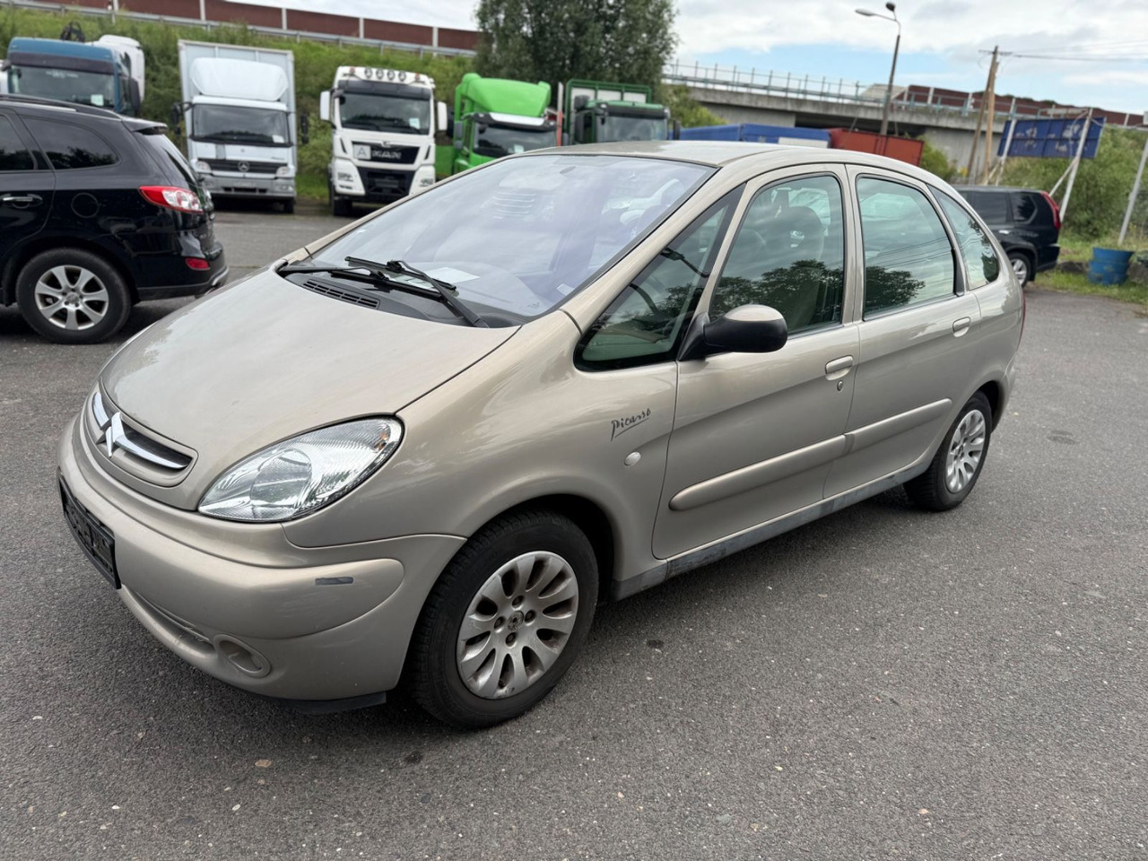 Berline Citroën Xsara Picasso 1.8 16V Exclusive: photos 7