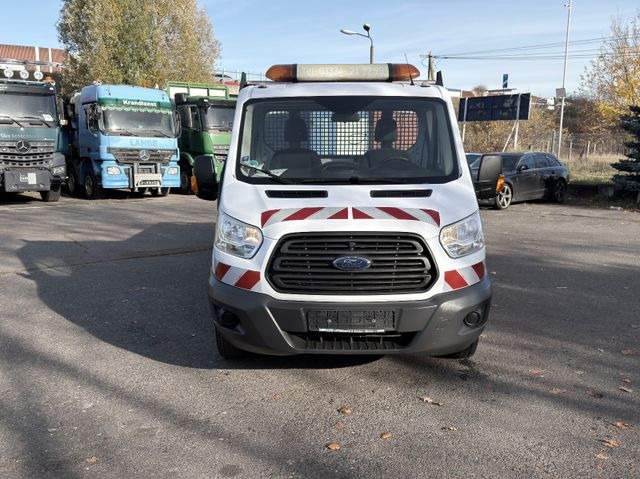 Ford Transit Pritsche - Utilitaire plateau: photos 1 Ford Transit Pritsche - Utilitaire plateau: photos 1