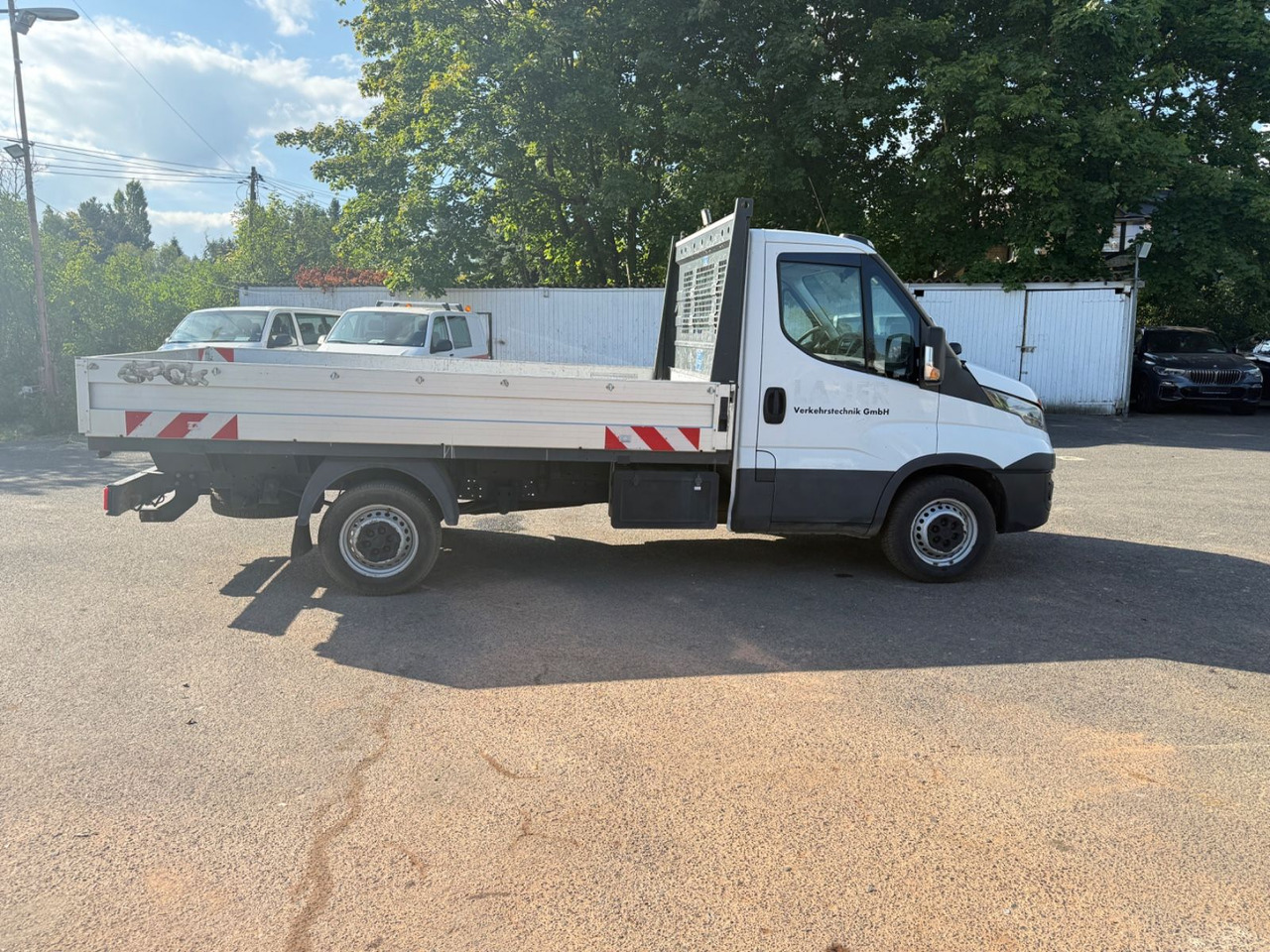 Iveco Daily 35 S 12 - Utilitaire plateau: photos 5 Iveco Daily 35 S 12 - Utilitaire plateau: photos 5