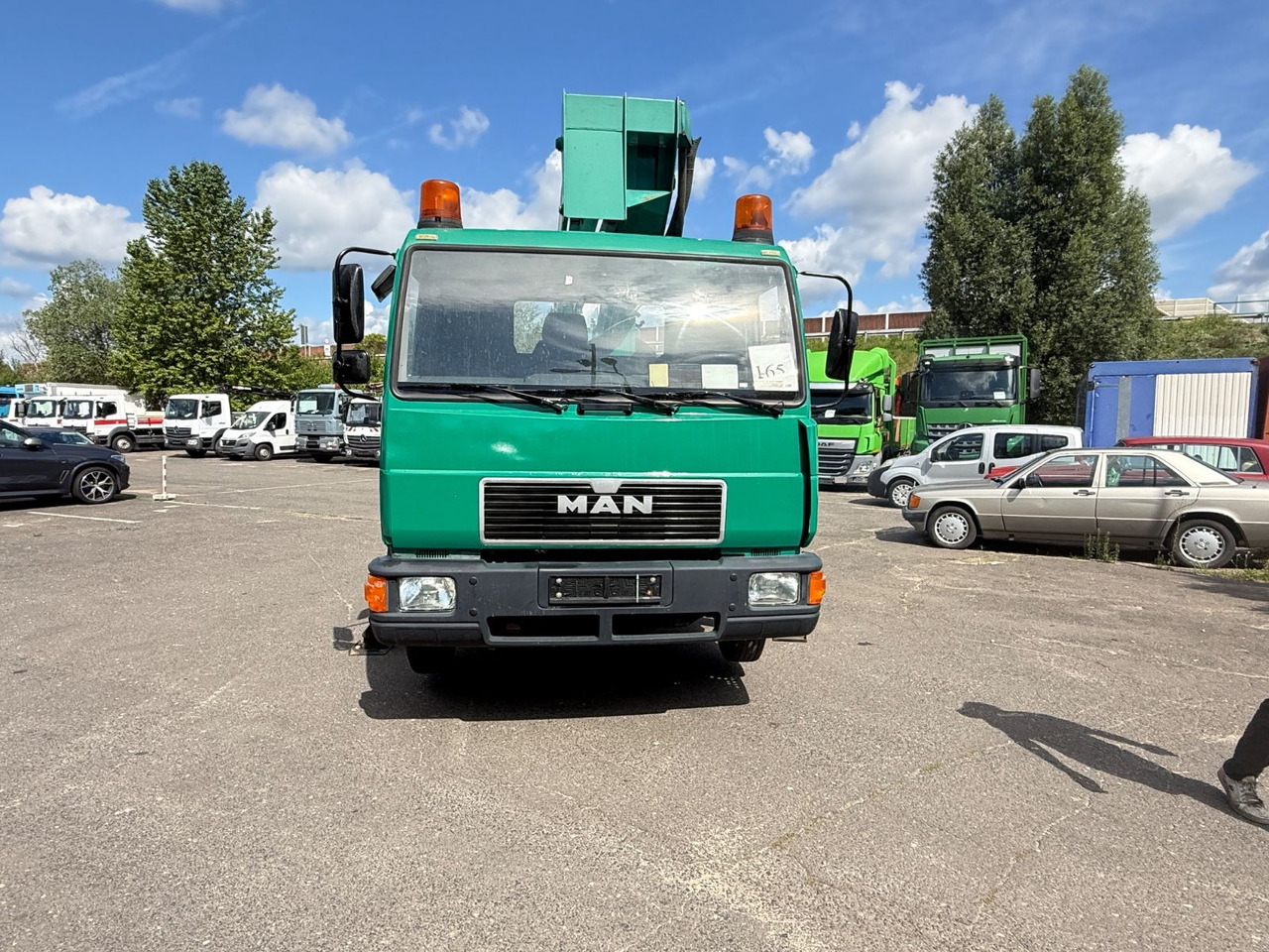 MAN 8.163 Hubarbeitsbühne - Camion avec nacelle: photos 2 MAN 8.163 Hubarbeitsbühne - Camion avec nacelle: photos 2