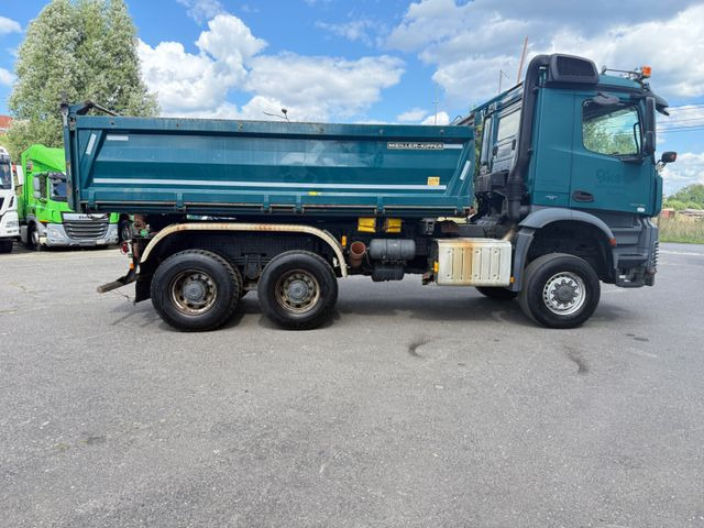 Mercedes-Benz Arocs 3346 Kipper 6x6 - Camion benne: photos 5 Mercedes-Benz Arocs 3346 Kipper 6x6 - Camion benne: photos 5