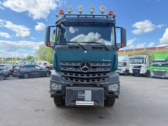 Mercedes-Benz Arocs 3346 Kipper 6x6 - Camion benne: photos 1 Mercedes-Benz Arocs 3346 Kipper 6x6 - Camion benne: photos 1