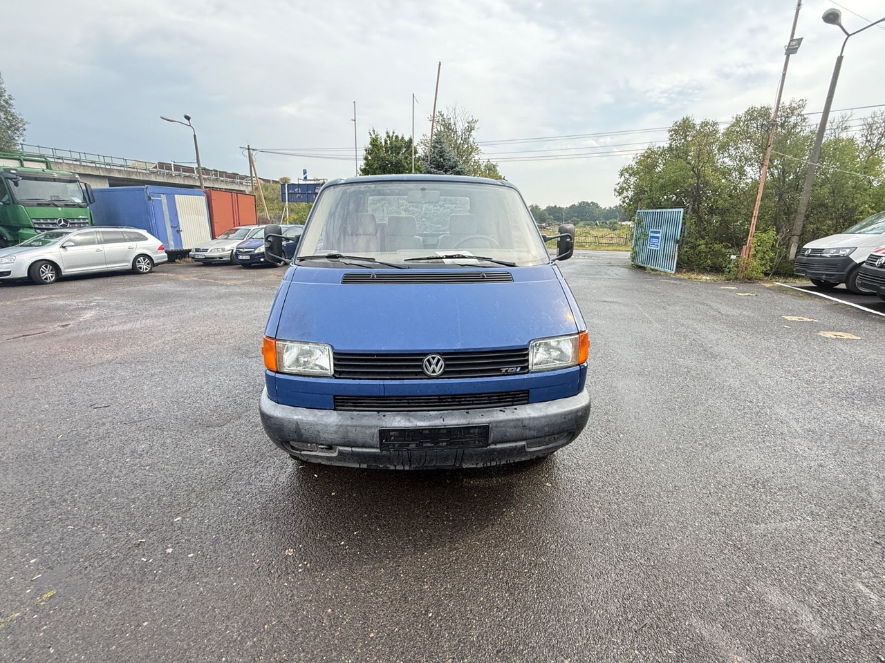 Volkswagen T4 2.5 TDI - Utilitaire plateau: photos 1 Volkswagen T4 2.5 TDI - Utilitaire plateau: photos 1