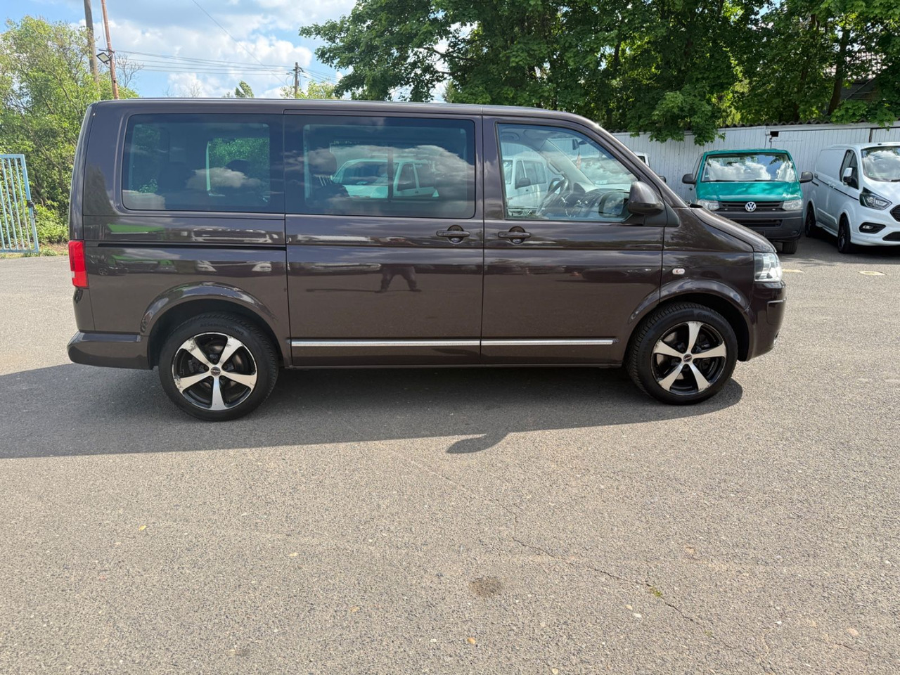 Volkswagen T5 Multivan Highline - Transport de personnes: photos 5 Volkswagen T5 Multivan Highline - Transport de personnes: photos 5