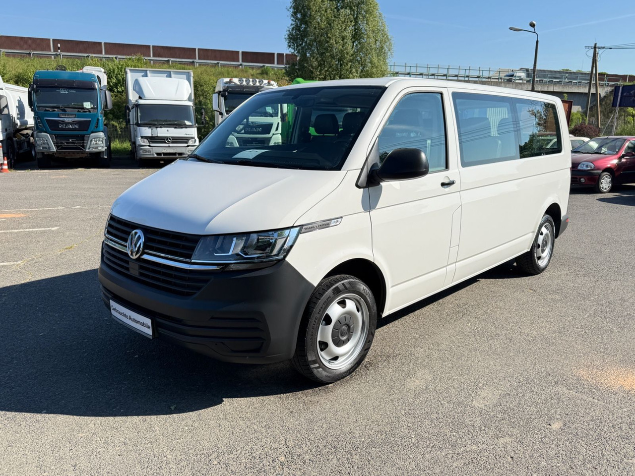 Volkswagen T6 Transporter Kombi lang 4MOTION - Transport de personnes: photos 3 Volkswagen T6 Transporter Kombi lang 4MOTION - Transport de personnes: photos 3
