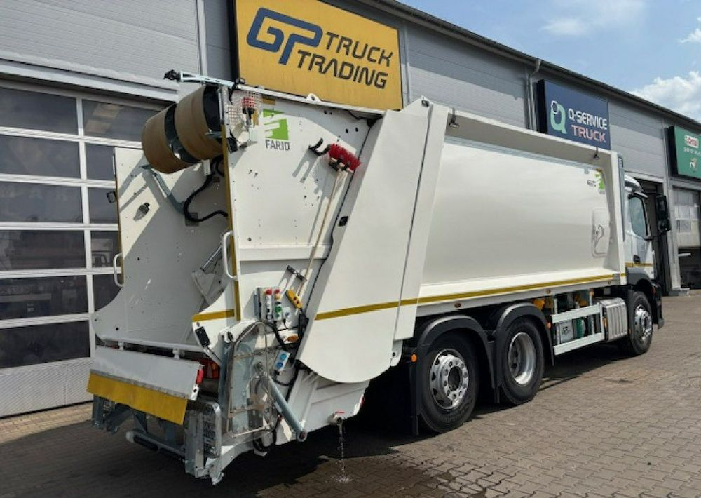 Mercedes-Benz Actros - Benne à ordures ménagères: photos 5 Mercedes-Benz Actros - Benne à ordures ménagères: photos 5