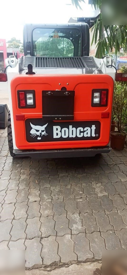 BOBCAT S450 - Mini chargeuse: photos 5 BOBCAT S450 - Mini chargeuse: photos 5