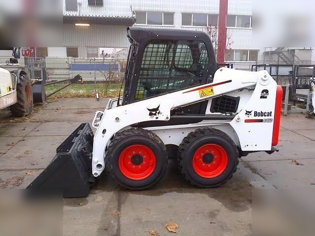 BOBCAT S450 - Mini chargeuse: photos 1 BOBCAT S450 - Mini chargeuse: photos 1