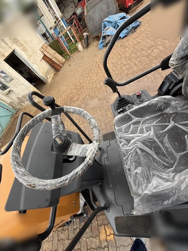 Compacteur neuf CASE 450NX: photos 9