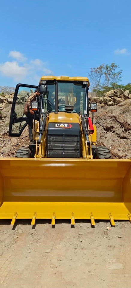 CATERPILLAR 424 - Tractopelle: photos 3 CATERPILLAR 424 - Tractopelle: photos 3