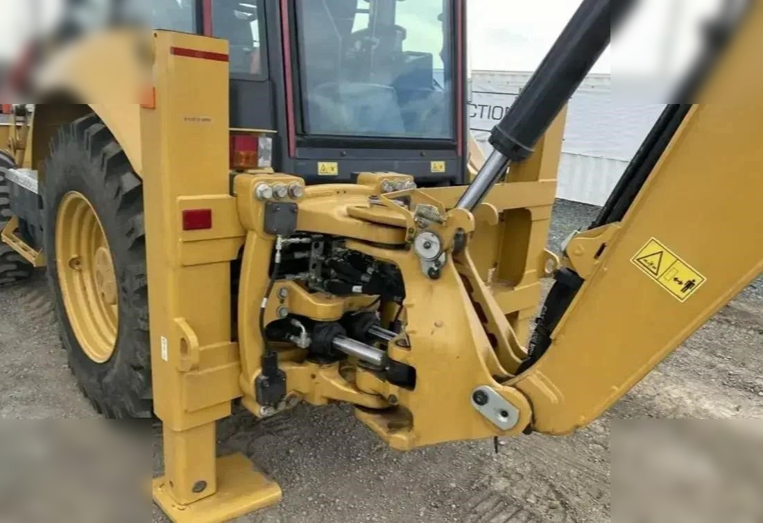 Tractopelle neuf CATERPILLAR 424: photos 7