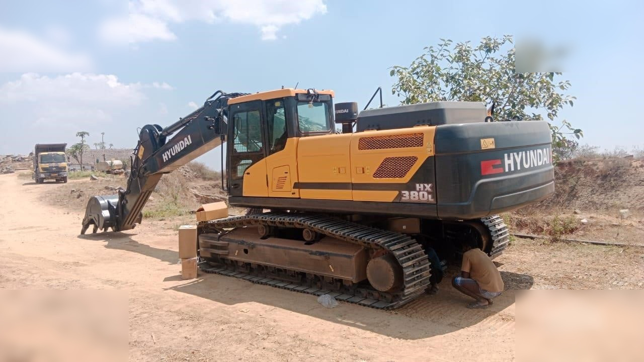 HYUNDAI HX380L - Pelle sur chenille: photos 1 HYUNDAI HX380L - Pelle sur chenille: photos 1