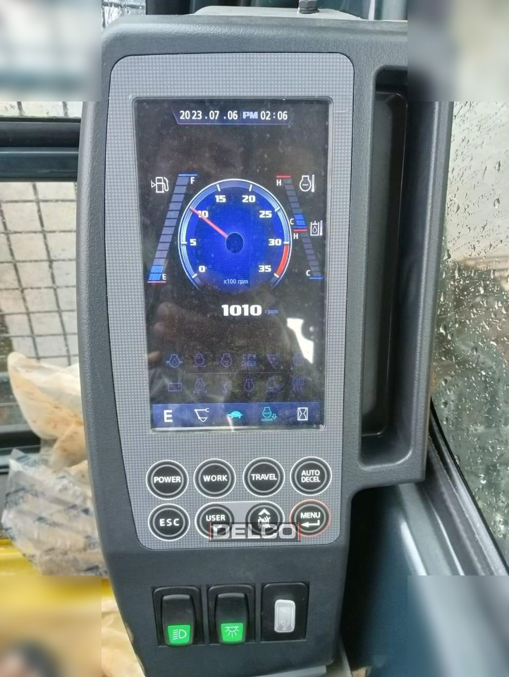 Pelle sur chenille neuf HYUNDAI ROBEX 215L SMART: photos 15