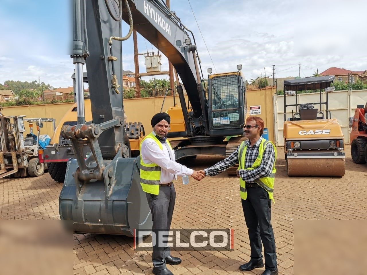 HYUNDAI ROBEX 340L SMART - Pelle sur chenille: photos 2 HYUNDAI ROBEX 340L SMART - Pelle sur chenille: photos 2