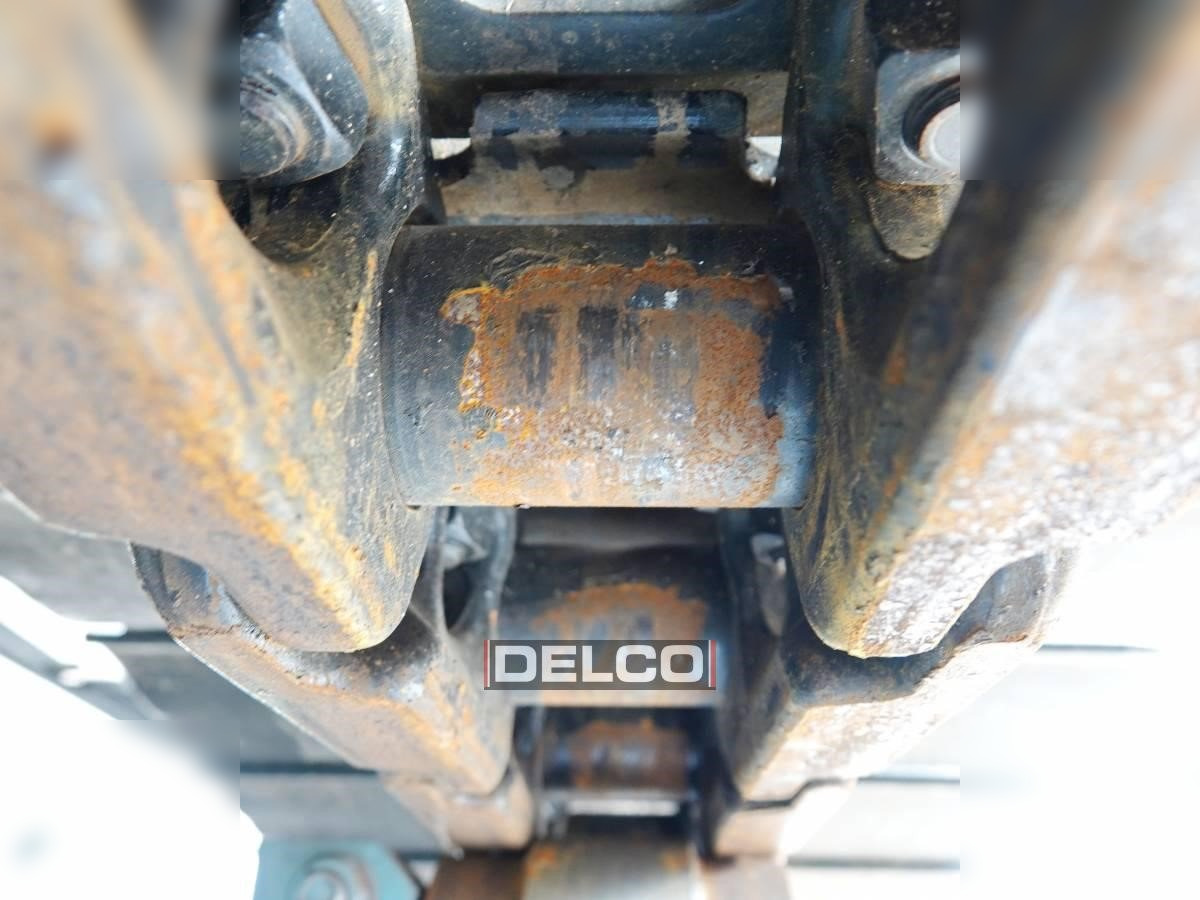 Pelle sur chenille neuf KOBELCO SK220: photos 9