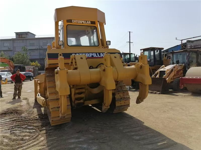 CAT D7H - Bulldozer: photos 4 CAT D7H - Bulldozer: photos 4