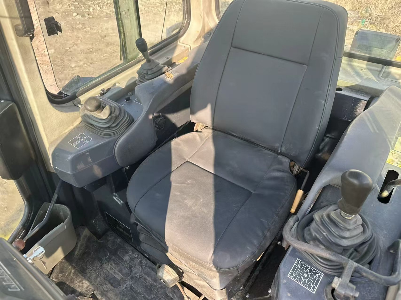 Komatsu D85E - Bulldozer: photos 2 Komatsu D85E - Bulldozer: photos 2