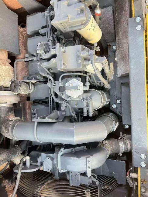 Komatsu PC450 - Pelle sur chenille: photos 4 Komatsu PC450 - Pelle sur chenille: photos 4