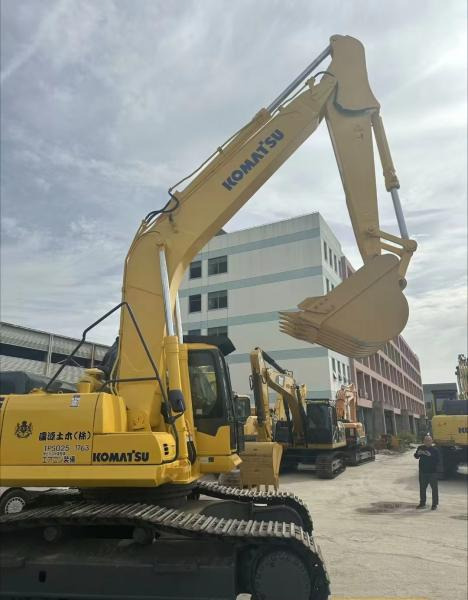 Komatsu pc300 - Pelle sur chenille: photos 2 Komatsu pc300 - Pelle sur chenille: photos 2