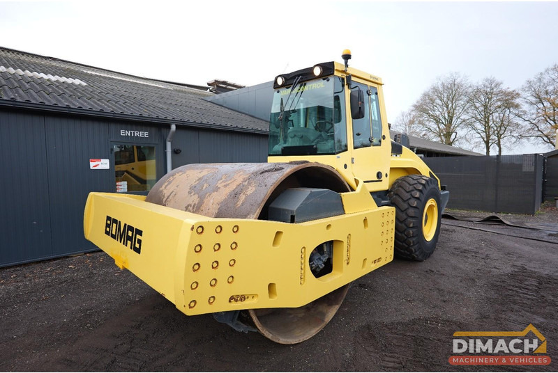 Bomag BW226 DH-4i BVC Trilrolwals - 27 ton - GPS pakket -TOP conditie - camera - Deutz 6 cil. - Compacteur: photos 5 Bomag BW226 DH-4i BVC Trilrolwals - 27 ton - GPS pakket -TOP conditie - camera - Deutz 6 cil. - Compacteur: photos 5