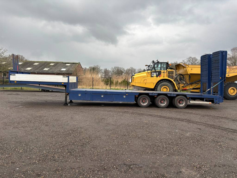 Broshuis Lowloader tieflader 3 assen leaf spring, laadklep - Semi-remorque surbaissé: photos 1 Broshuis Lowloader tieflader 3 assen leaf spring, laadklep - Semi-remorque surbaissé: photos 1