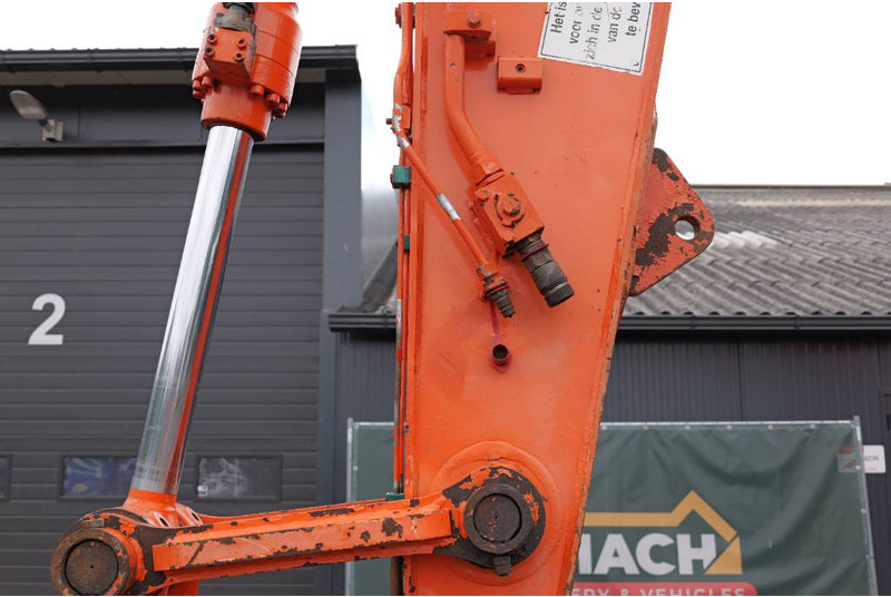 Hitachi ZX 210 LC-3 mono, airco, CW30 - Pelle sur chenille: photos 5 Hitachi ZX 210 LC-3 mono, airco, CW30 - Pelle sur chenille: photos 5