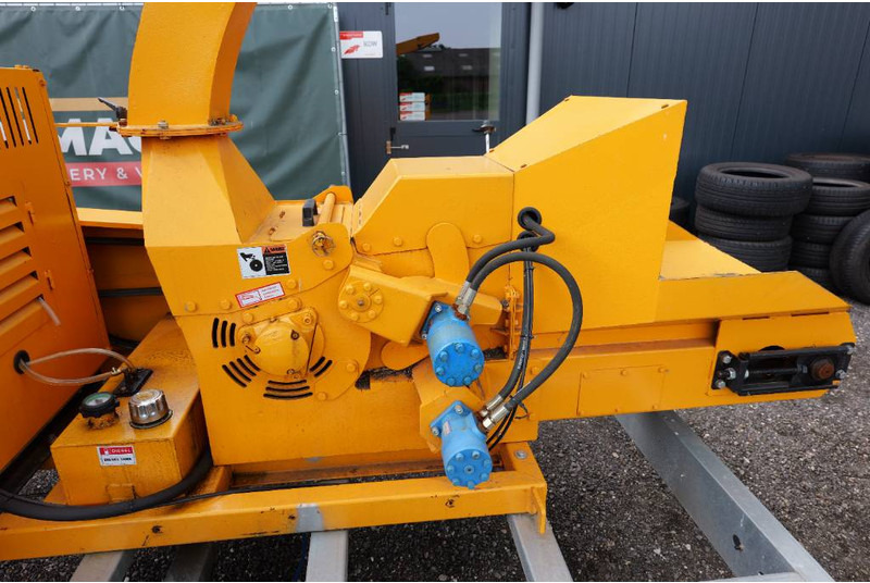 Shengmiao Hc6140 new wood chipper with trailer!! - Broyeur de végétaux: photos 5 Shengmiao Hc6140 new wood chipper with trailer!! - Broyeur de végétaux: photos 5