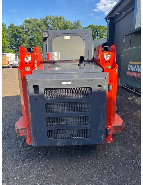 Thomas 250 new bucket! TOP!! 3600 kilo - Mini chargeuse: photos 4 Thomas 250 new bucket! TOP!! 3600 kilo - Mini chargeuse: photos 4