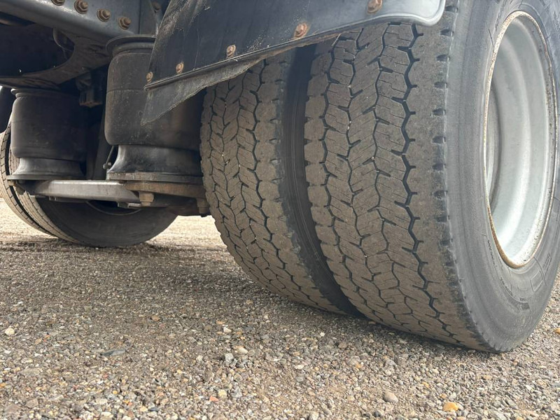 Volvo FL 12.240 laadklep Euro 5 automaat NL truck - Camion fourgon: photos 5 Volvo FL 12.240 laadklep Euro 5 automaat NL truck - Camion fourgon: photos 5