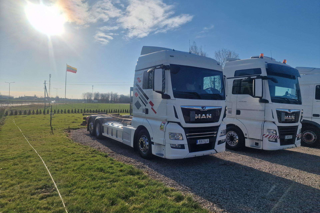 MAN TGX 26.420 - Camion porte-conteneur/ Caisse mobile: photos 1 MAN TGX 26.420 - Camion porte-conteneur/ Caisse mobile: photos 1