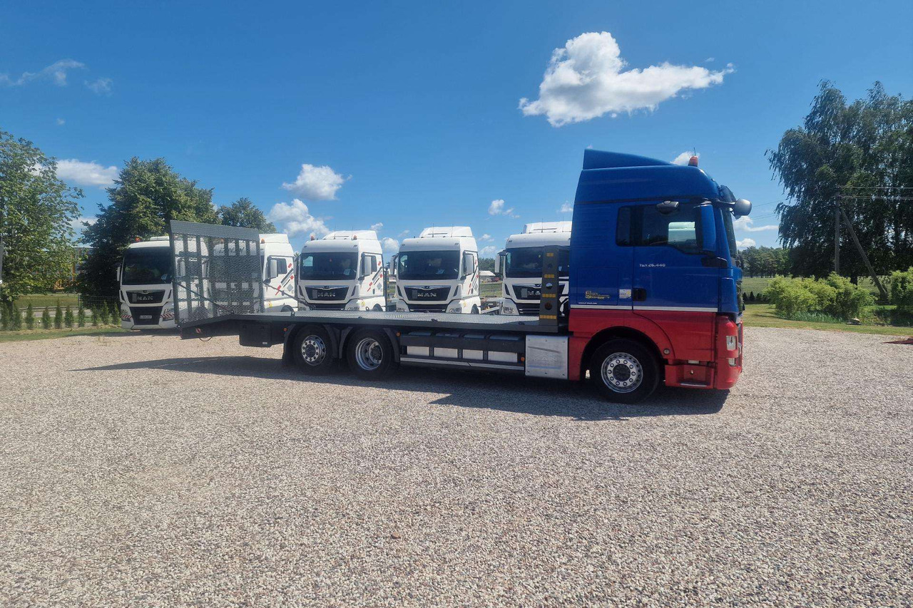 MAN TGX 26.440 - Camion porte-voitures: photos 3 MAN TGX 26.440 - Camion porte-voitures: photos 3