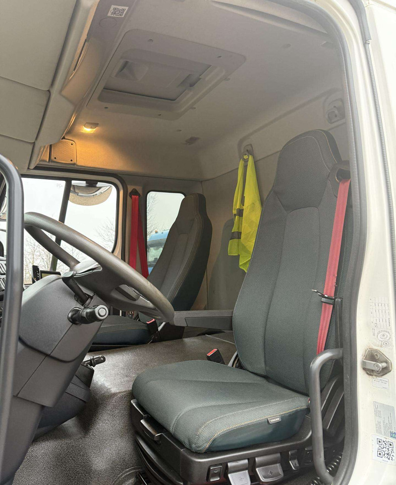 Camion porte-voitures Volvo FL 250: photos 17 Camion porte-voitures Volvo FL 250: photos 17