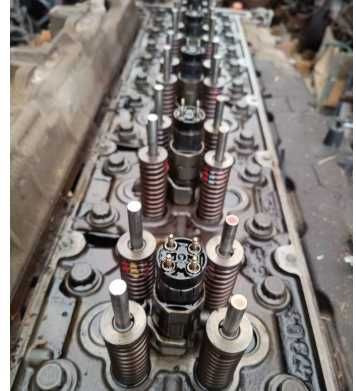 Glowica do Mercedes OM 473 - Moteur: photos 1 Glowica do Mercedes OM 473 - Moteur: photos 1