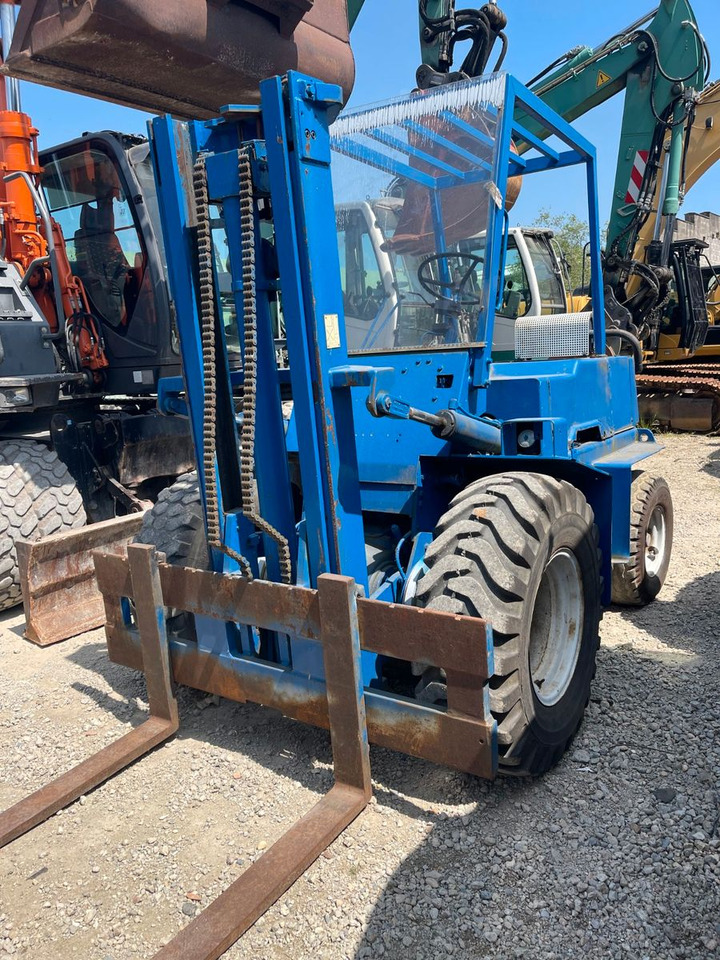 FORD MOTOR - Chariot tout terrain: photos 2 FORD MOTOR - Chariot tout terrain: photos 2