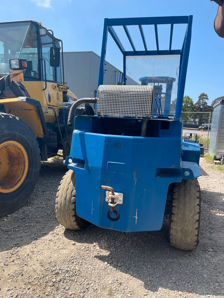 FORD MOTOR - Chariot tout terrain: photos 3 FORD MOTOR - Chariot tout terrain: photos 3