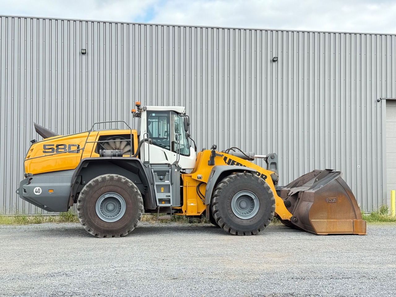 Liebherr L580 X Power - Chargeuse sur pneus: photos 5 Liebherr L580 X Power - Chargeuse sur pneus: photos 5