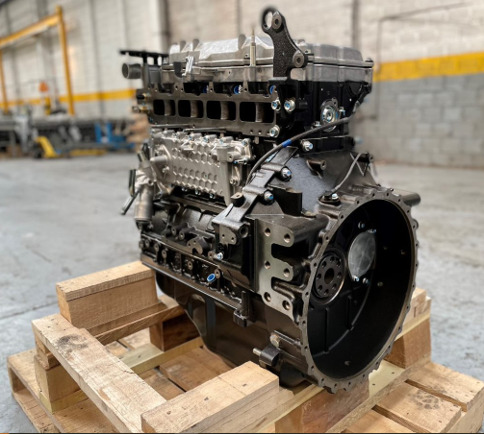 Isuzu 4HK1 long block( Stage 3A / Tier 3) - Moteur pour Pelle: photos 1 Isuzu 4HK1 long block( Stage 3A / Tier 3) - Moteur pour Pelle: photos 1