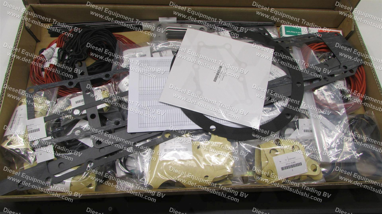 MITSUBISHI GASKET KIT; ENGINE S6R,S6R2,S6RF (W/O SEALS) - Joint moteur pour Matériel industriel: photos 1 MITSUBISHI GASKET KIT; ENGINE S6R,S6R2,S6RF (W/O SEALS) - Joint moteur pour Matériel industriel: photos 1