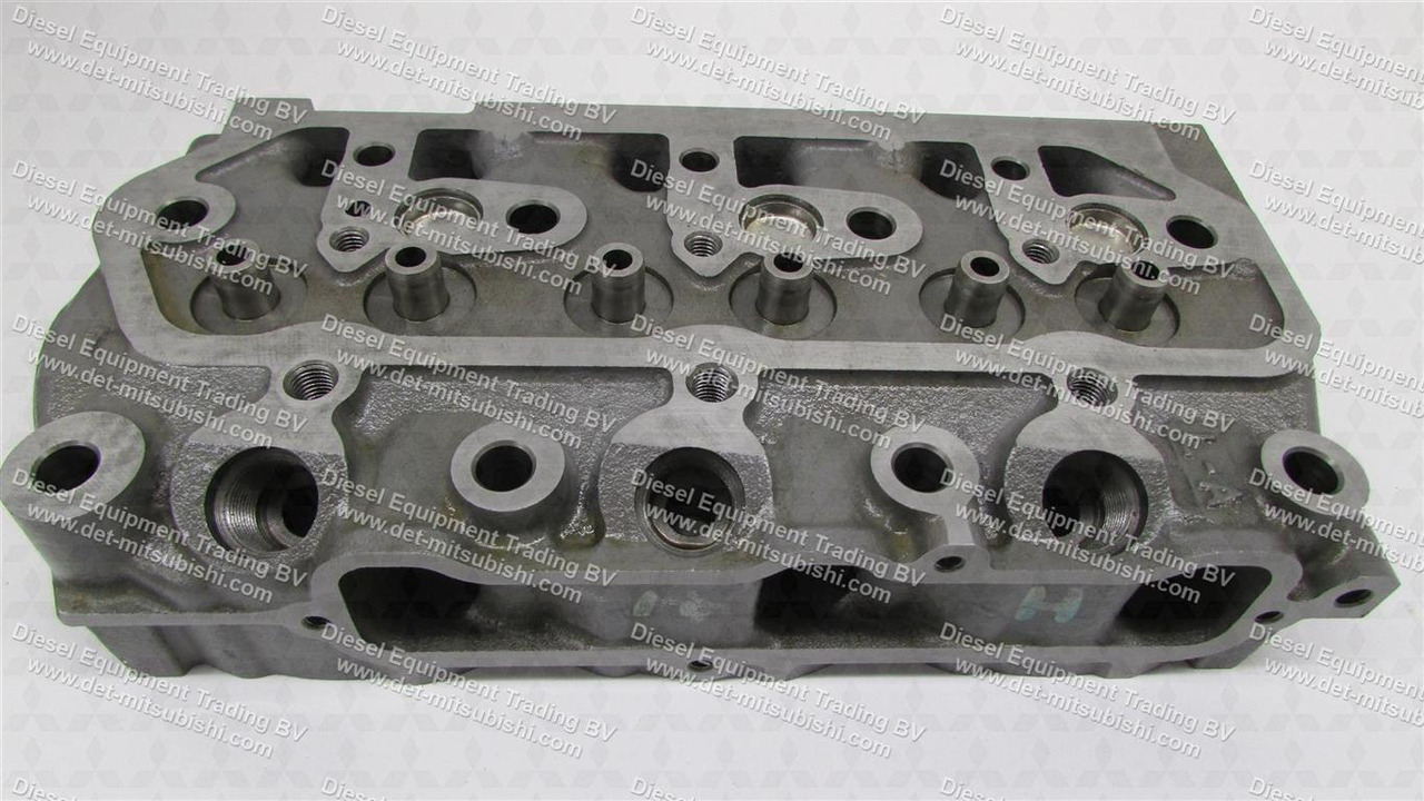 MITSUBISHI HEAD ASM; CYLINDER L3E,L3E2 (W/O VALVES) - Culasse pour Matériel industriel: photos 1 MITSUBISHI HEAD ASM; CYLINDER L3E,L3E2 (W/O VALVES) - Culasse pour Matériel industriel: photos 1