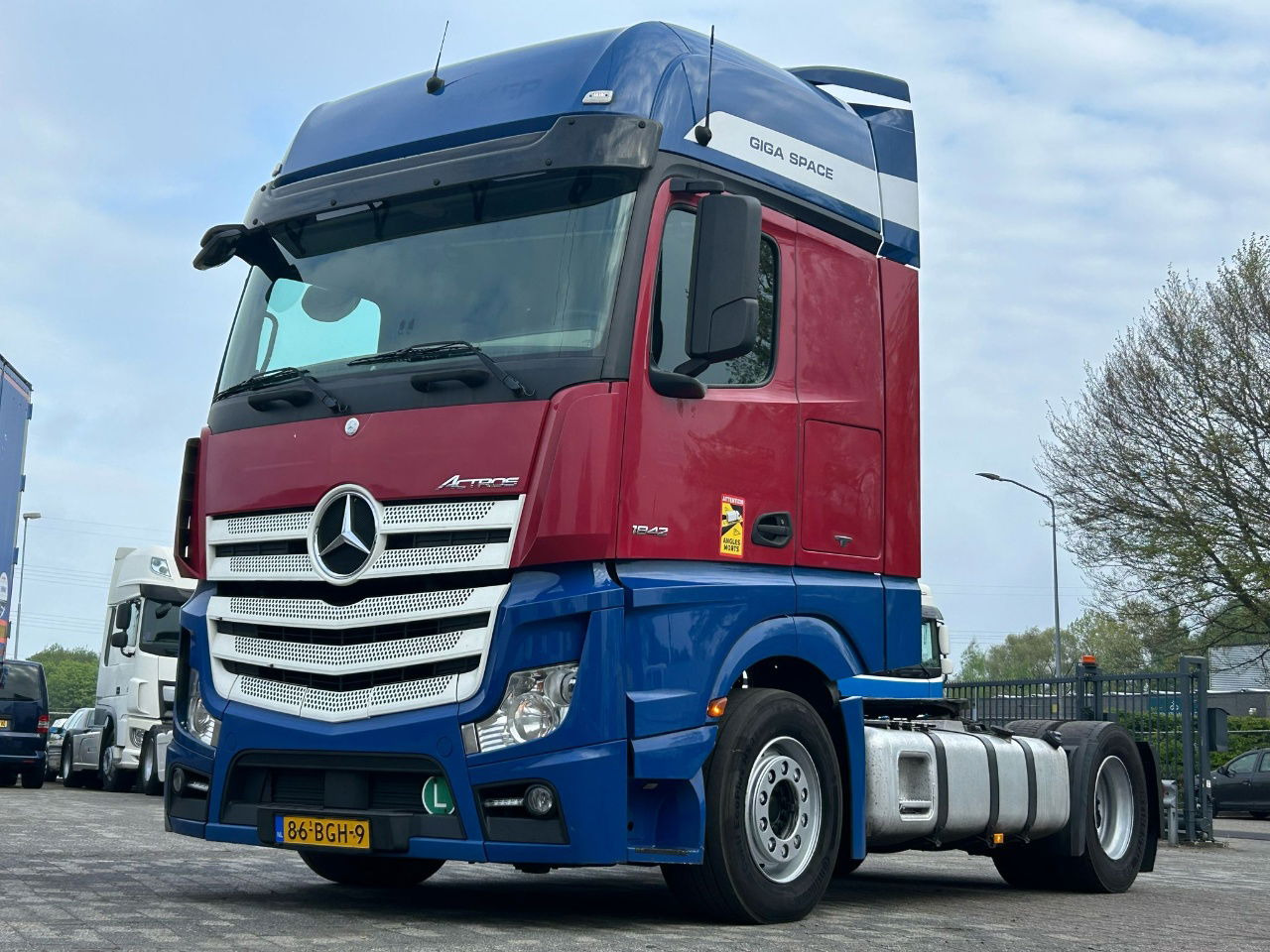 Mercedes-Benz Actros Euro 6 / BJ. 2015 / APK - Tracteur routier: photos 1 Mercedes-Benz Actros Euro 6 / BJ. 2015 / APK - Tracteur routier: photos 1