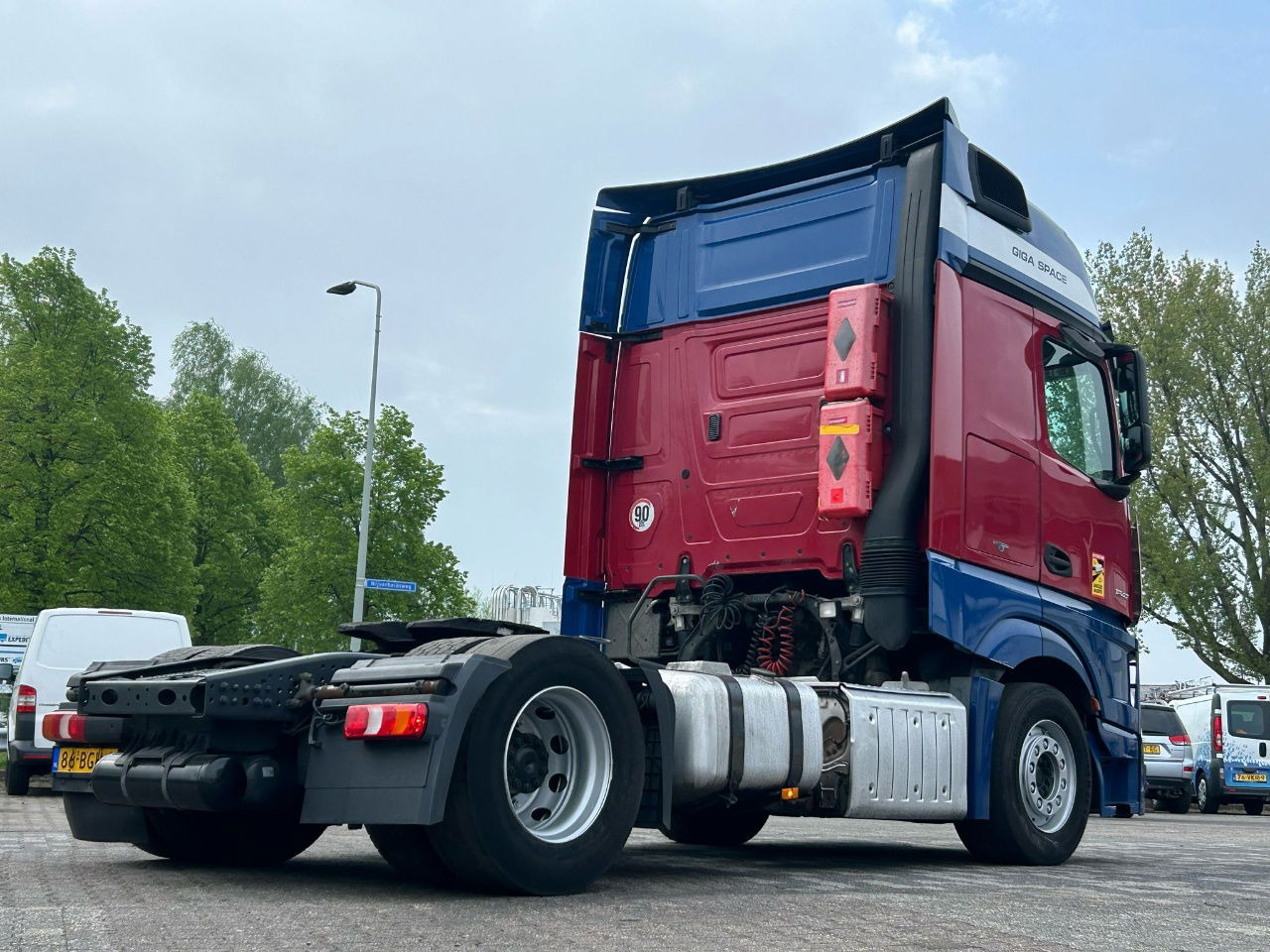 Mercedes-Benz Actros Euro 6 / BJ. 2015 / APK - Tracteur routier: photos 3 Mercedes-Benz Actros Euro 6 / BJ. 2015 / APK - Tracteur routier: photos 3