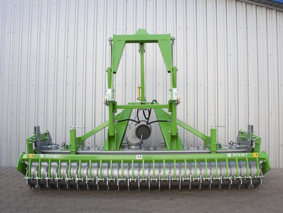 Bomet Kreiselegge / Power harrow / Herse rotative / Erpice rotante / Grada rotativa / Brona wirnikowa 3 m - Herse rotative: photos 2 Bomet Kreiselegge / Power harrow / Herse rotative / Erpice rotante / Grada rotativa / Brona wirnikowa 3 m - Herse rotative: photos 2