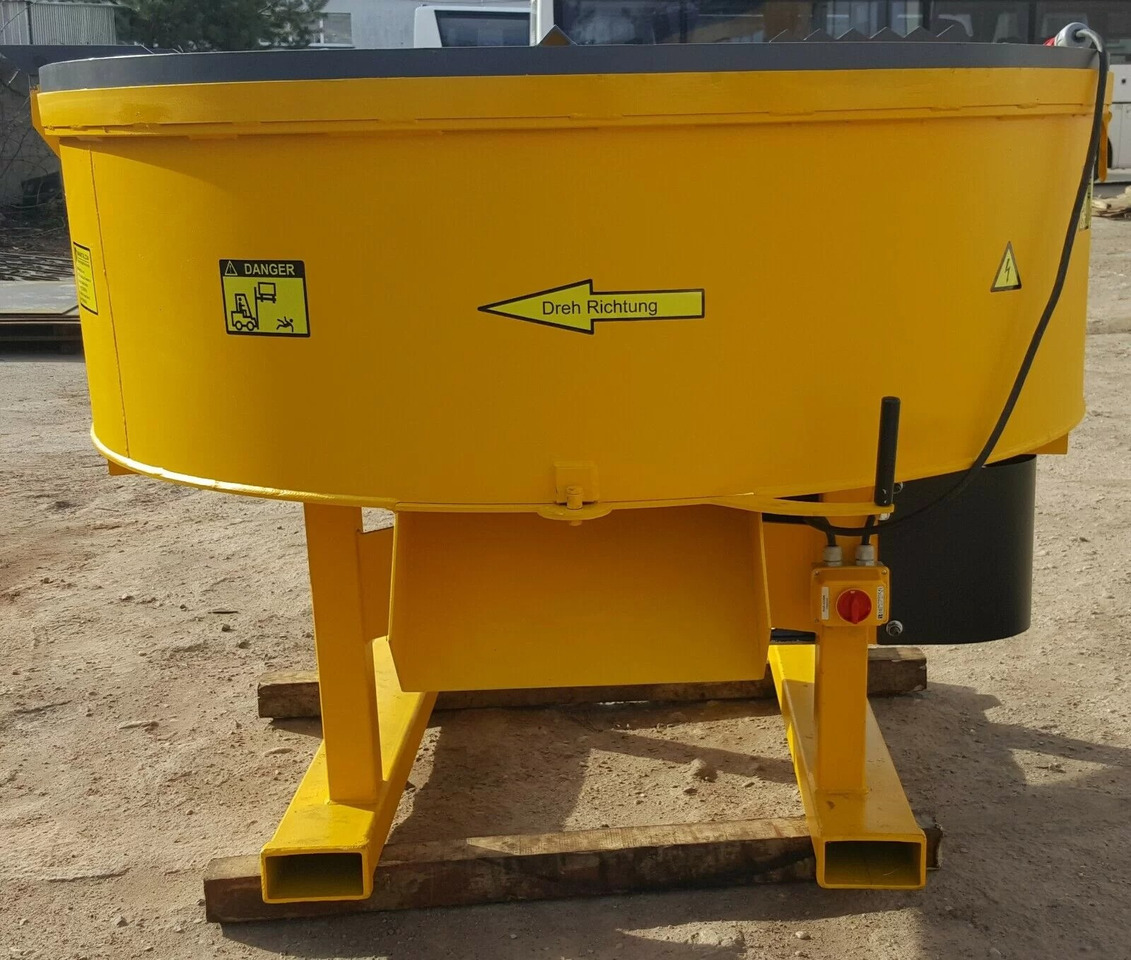 DC Betonmischer / Electric concrete mixer / Malaxeur à béton électrique / Betoniera / Бетономешалка с электроприводом / Betoniarka elektryczna 1000 l - Centrale à béton: photos 2 DC Betonmischer / Electric concrete mixer / Malaxeur à béton électrique / Betoniera / Бетономешалка с электроприводом / Betoniarka elektryczna 1000 l - Centrale à béton: photos 2