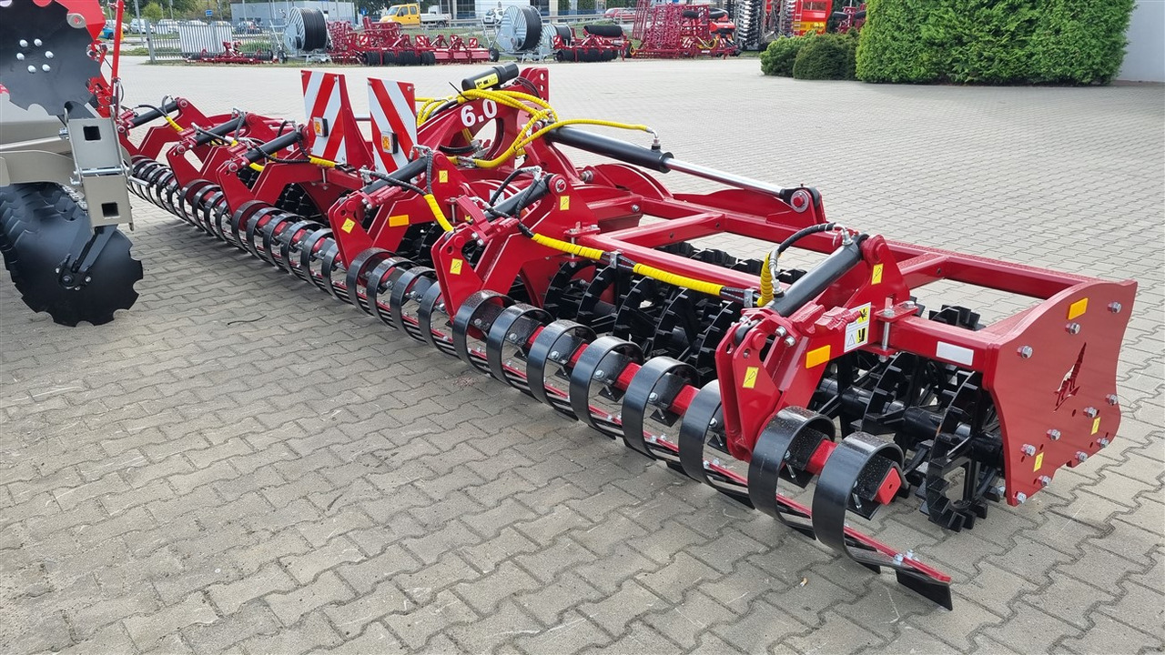 Lupus Crosskillwalze / Crosskill roller / Rouleau / Wał 6 m - Rouleau agricole: photos 1 Lupus Crosskillwalze / Crosskill roller / Rouleau / Wał 6 m - Rouleau agricole: photos 1