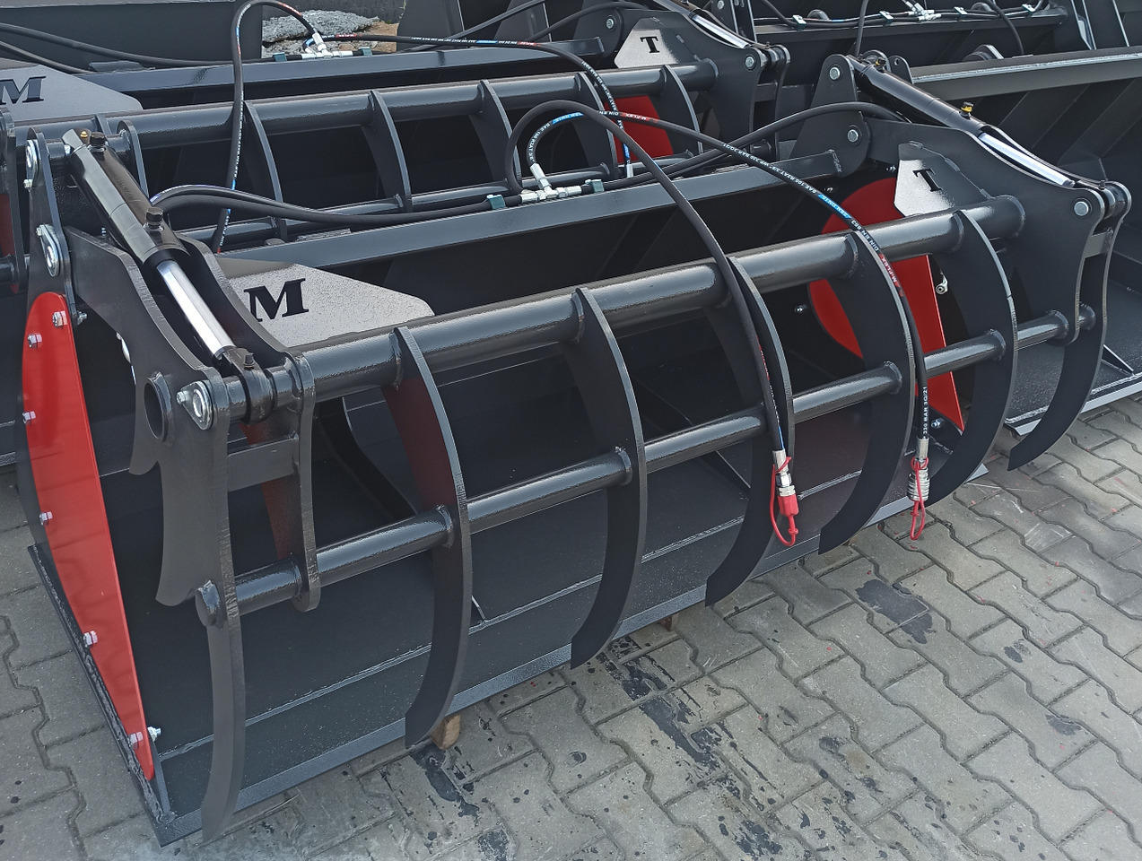 METAL-TECHNIK Krokodilschaufel / Manure grab / Grappin à fumier / Benna coccodrillo / Ковш-захват / Łycho-krokodyl 2 m - Godet pour Godet: photos 5 METAL-TECHNIK Krokodilschaufel / Manure grab / Grappin à fumier / Benna coccodrillo / Ковш-захват / Łycho-krokodyl 2 m - Godet pour Godet: photos 5