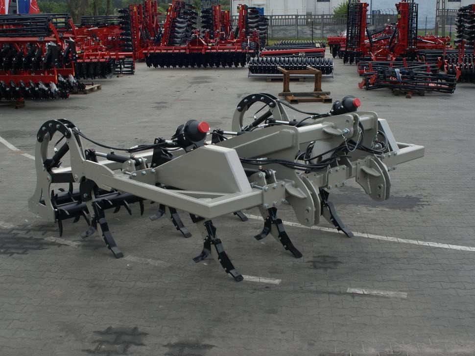 ROLEX Meißelpflug / Chisel plough / Decompacteur chisel / Aratro a scalpello Chisel / Чизельный плуг / Pług dłutowy 3 m - Décompacteur: photos 1 ROLEX Meißelpflug / Chisel plough / Decompacteur chisel / Aratro a scalpello Chisel / Чизельный плуг / Pług dłutowy 3 m - Décompacteur: photos 1