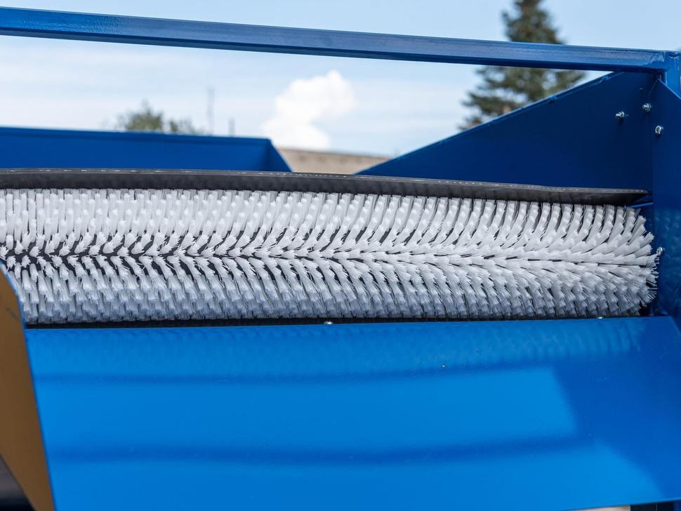 ROLMET Bürstenmaschine / Potato brush cleaner / Nettoyeuse à brosse / Pulitore a spazzole / Очиститель / Czyszczarka szczotkowa - Matériel pomme de terre: photos 4 ROLMET Bürstenmaschine / Potato brush cleaner / Nettoyeuse à brosse / Pulitore a spazzole / Очиститель / Czyszczarka szczotkowa - Matériel pomme de terre: photos 4